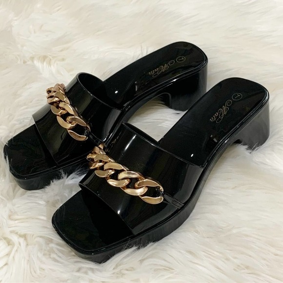 Mata Shoes Shoes - Mata Shoes Slay black jelly heels with chunky gold tone chain.